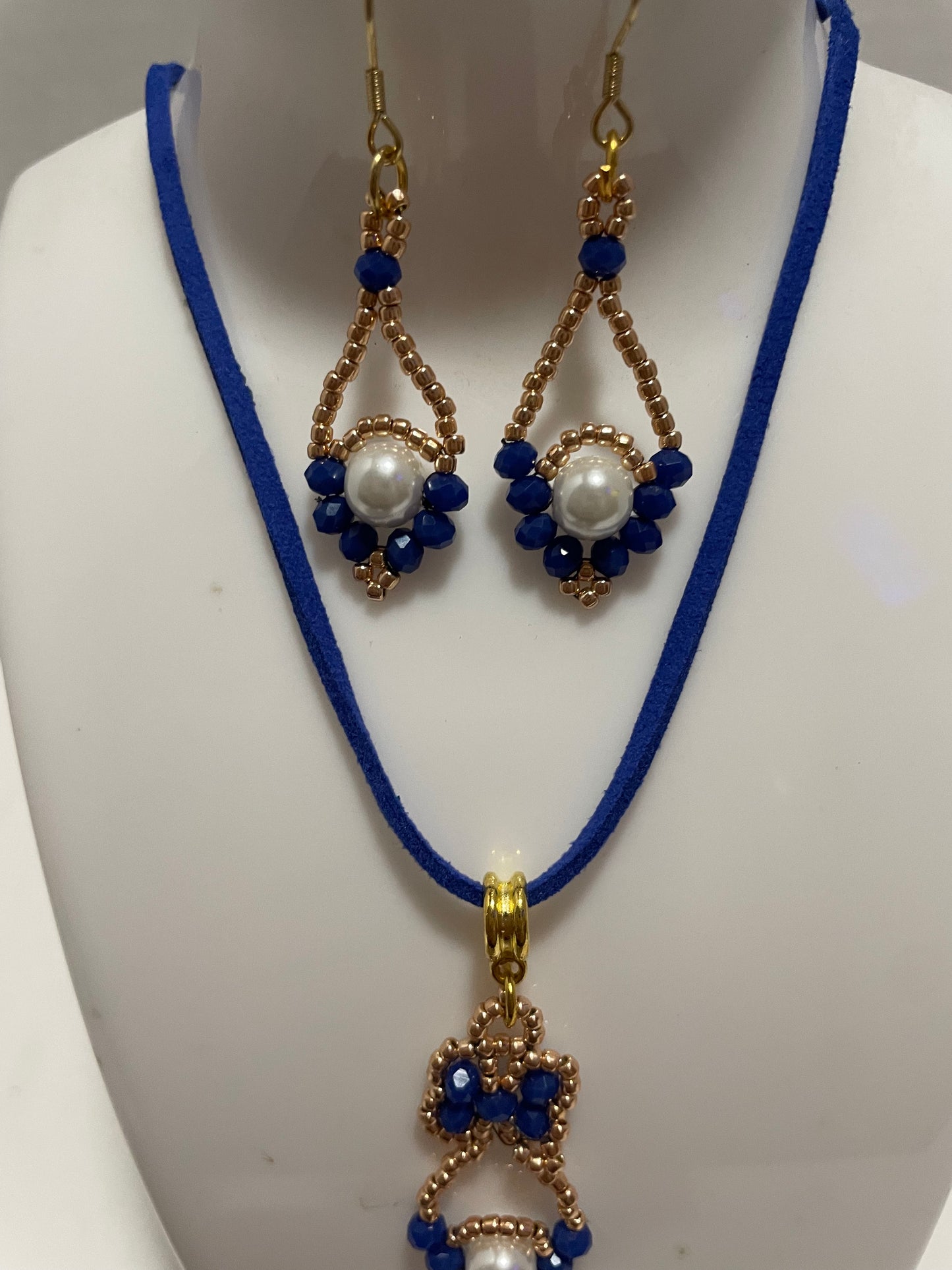 Necklace set