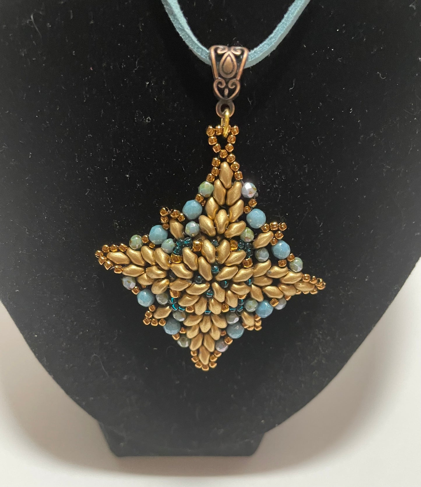 Unique Necklace Set
