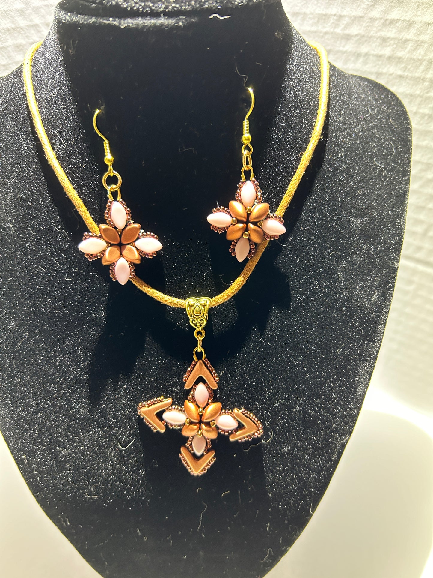 Necklace set
