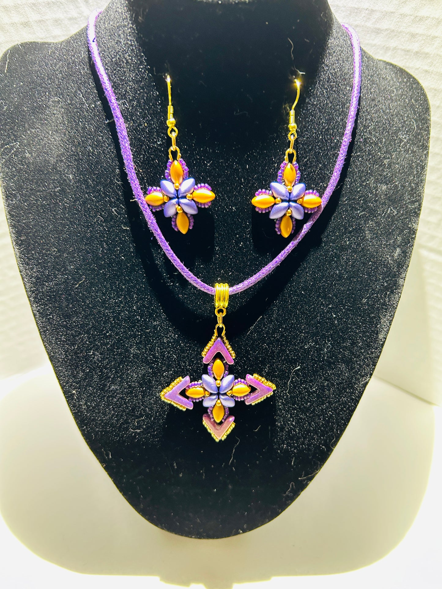 Necklace set