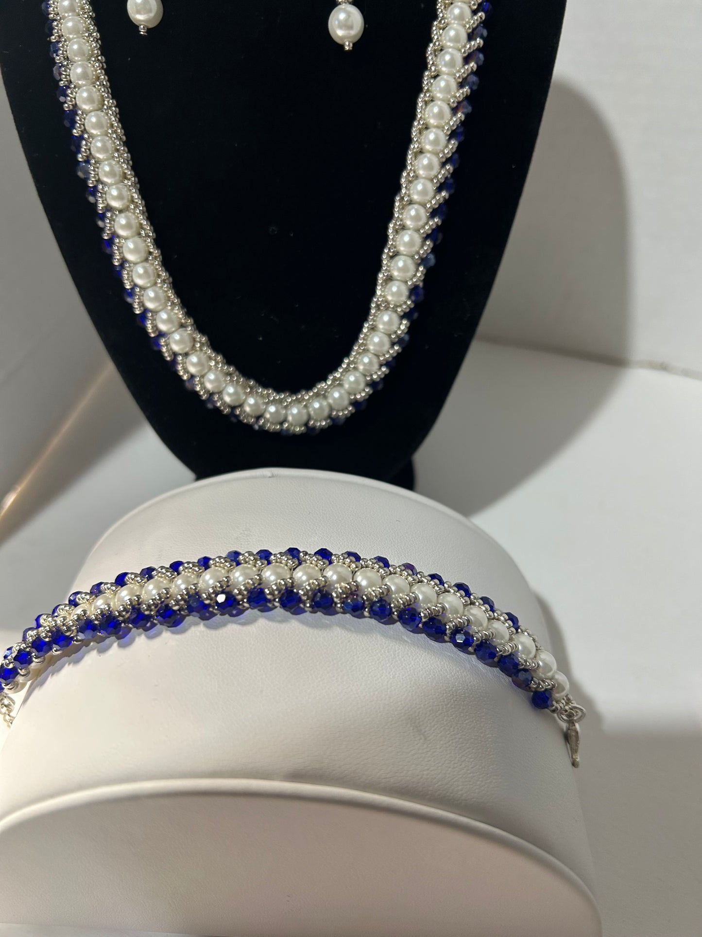 Necklace set