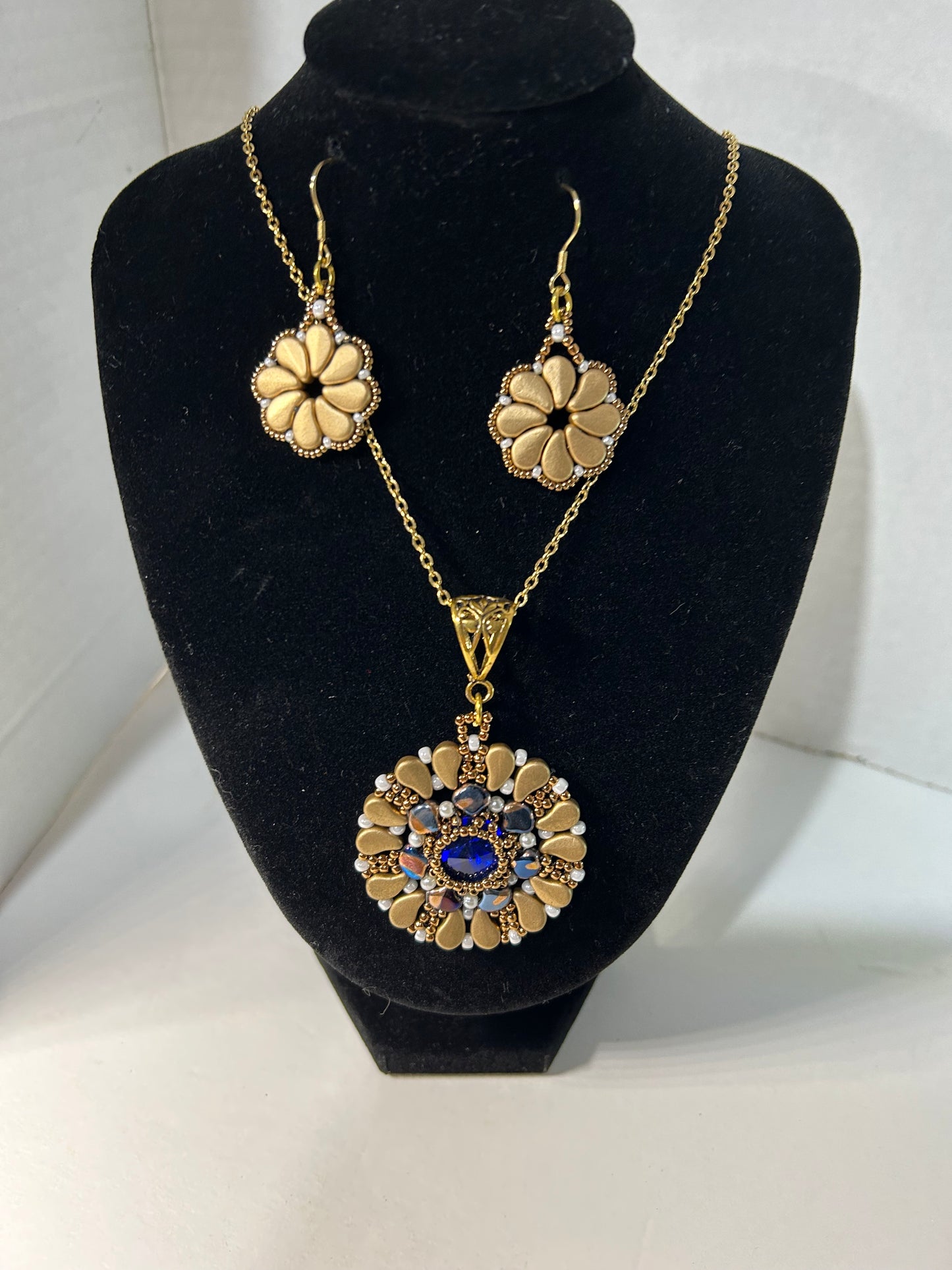 Necklace sets