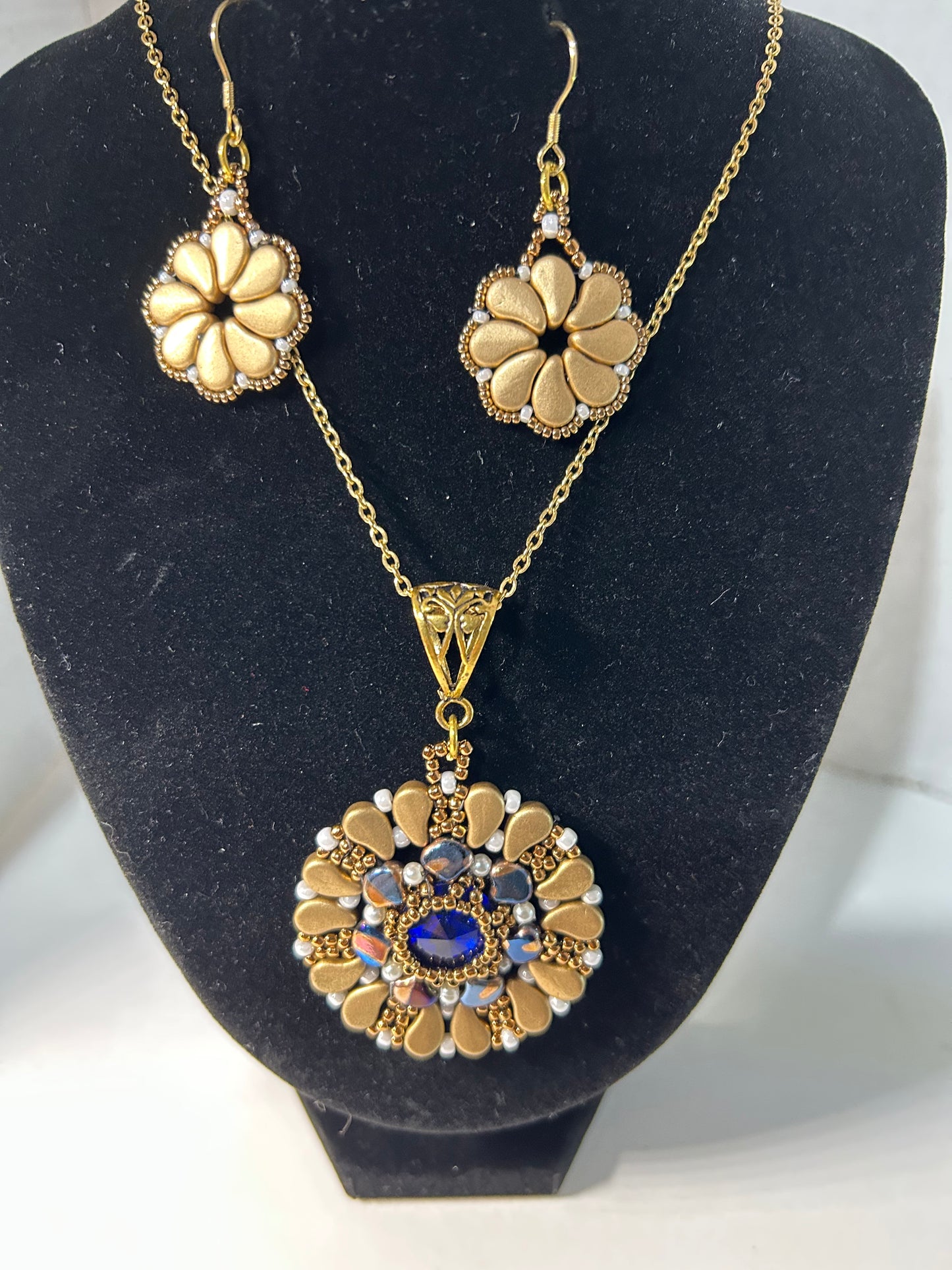 Necklace sets