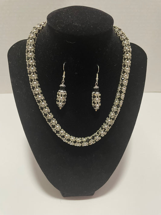 Necklace set