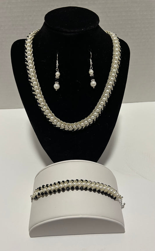 Necklace set