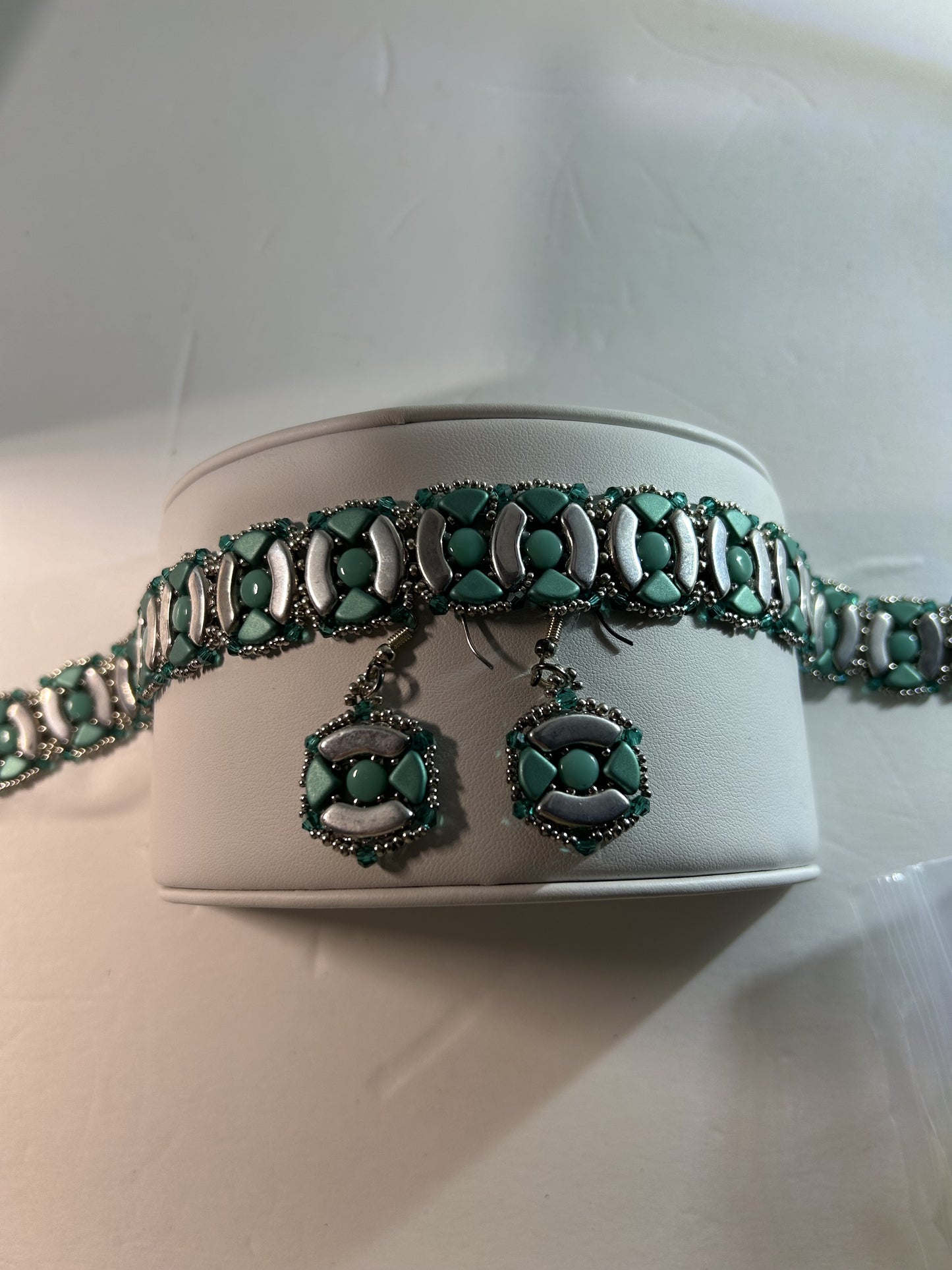 necklace choker