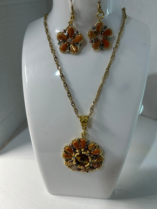 Necklace set