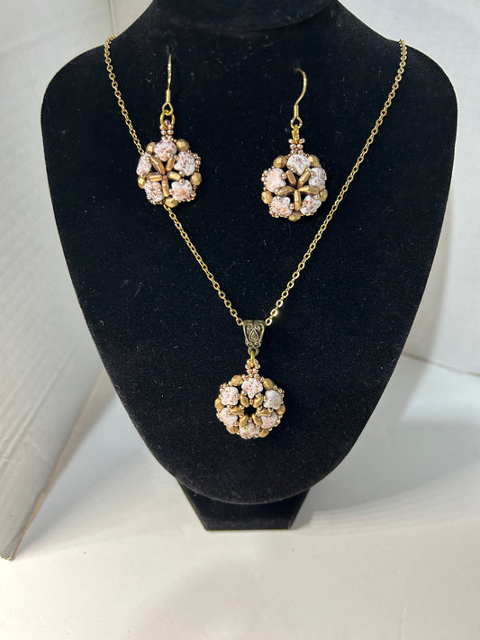 Necklace set