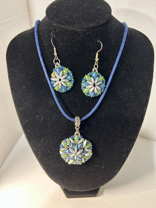 Necklace set